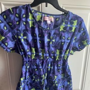 Koi scrub top size Large